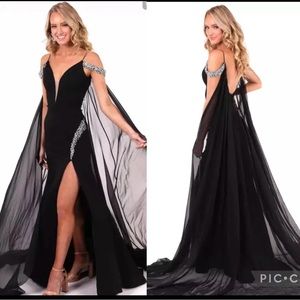 NWT Sherri Hill black with attached back cape size 0